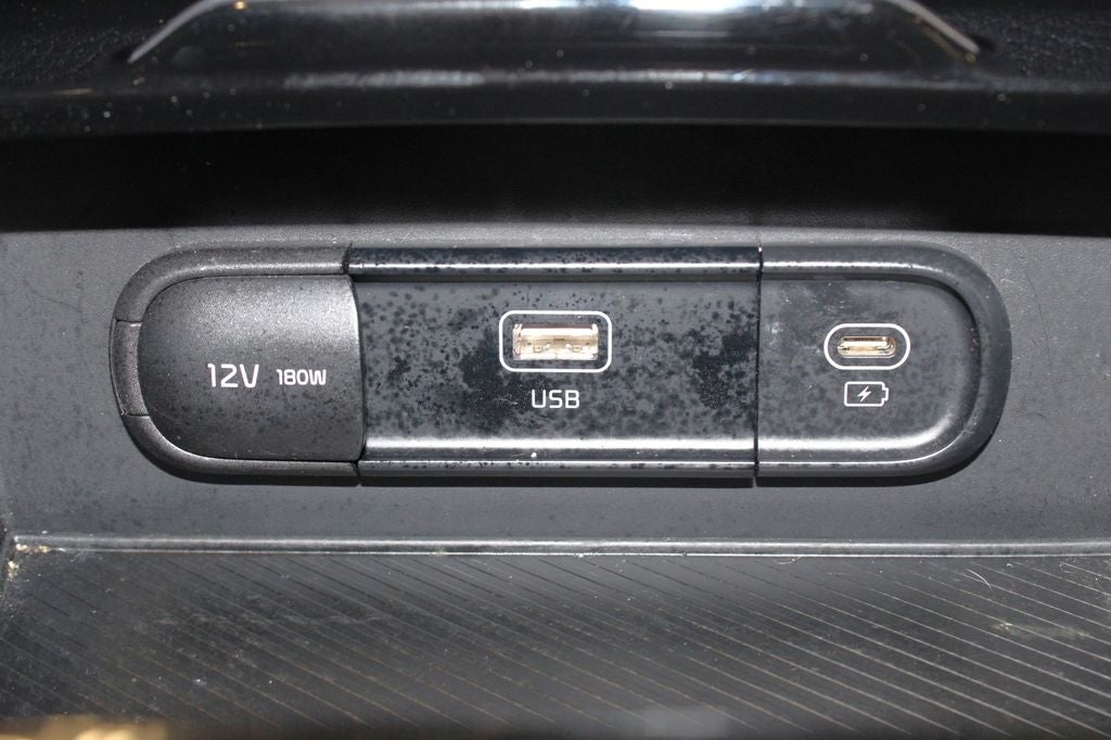 Vehicle image 31 of 60