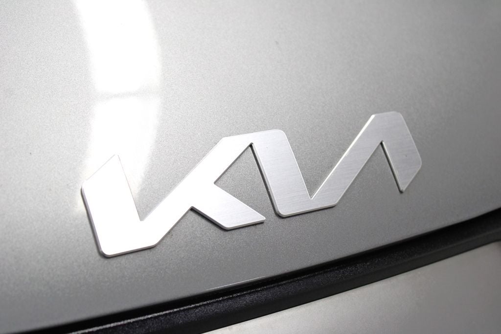 Vehicle image 51 of 60