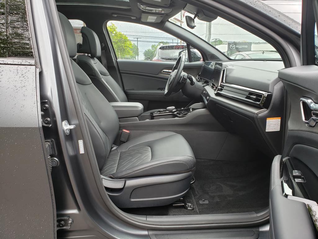 Vehicle image 18 of 27