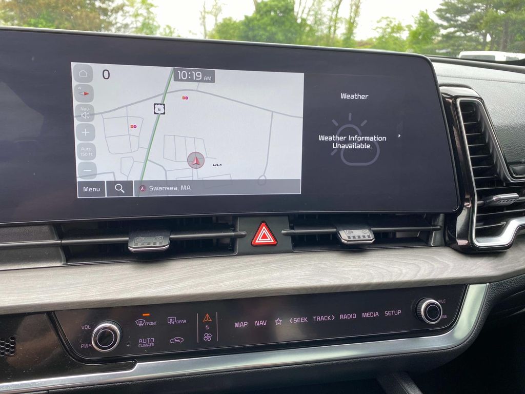 Vehicle image 13 of 30