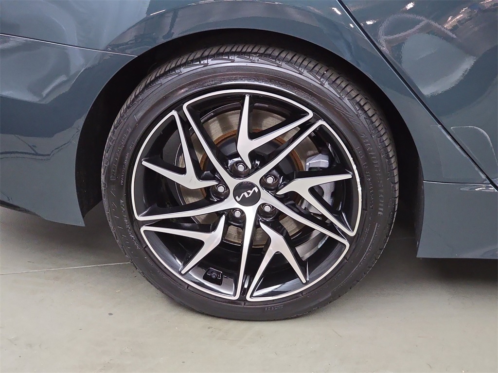 2023 Kia Stinger GT-Line Image 9 of 33