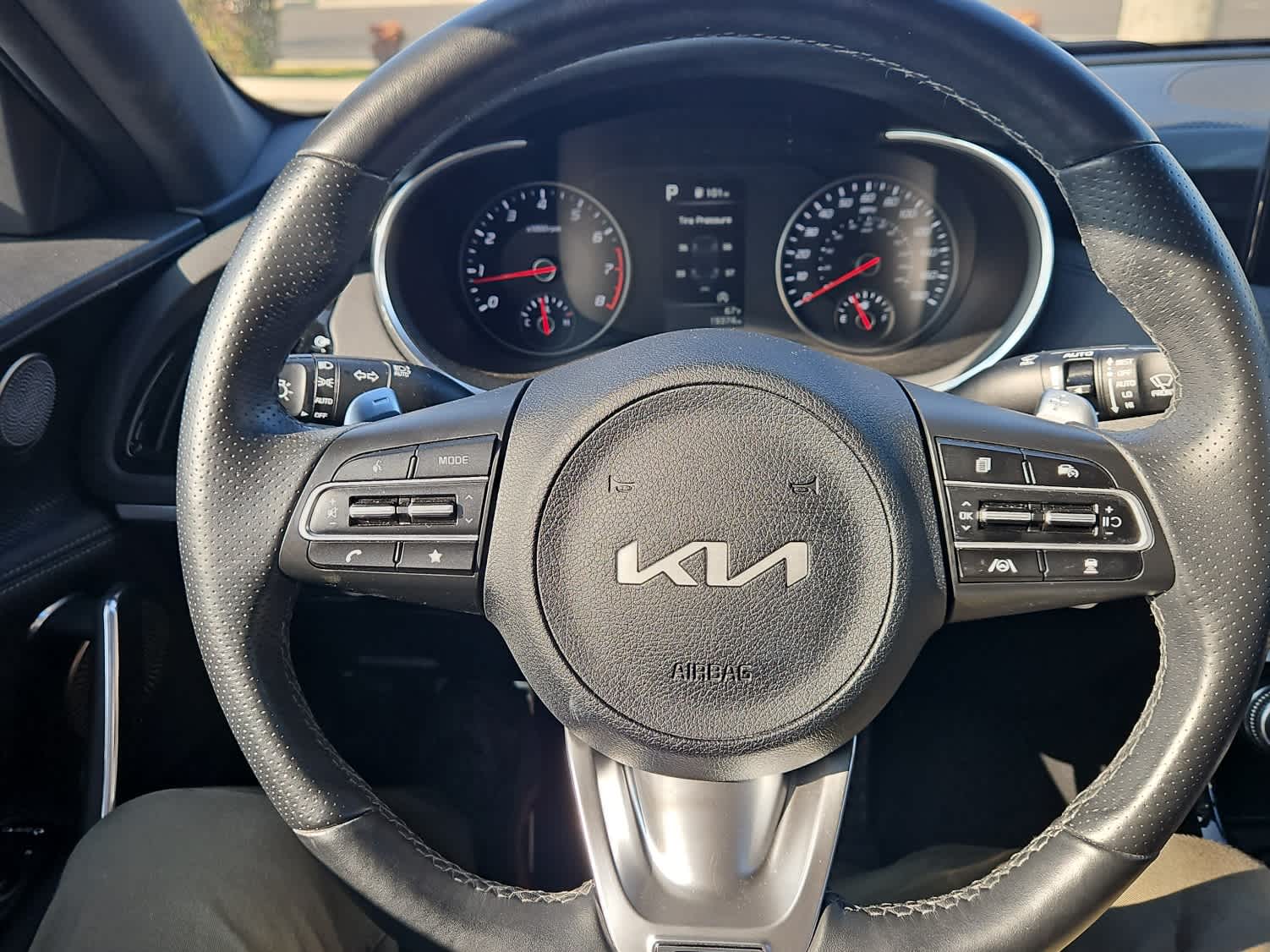 2023 Kia Stinger GT-Line Image 11 of 21