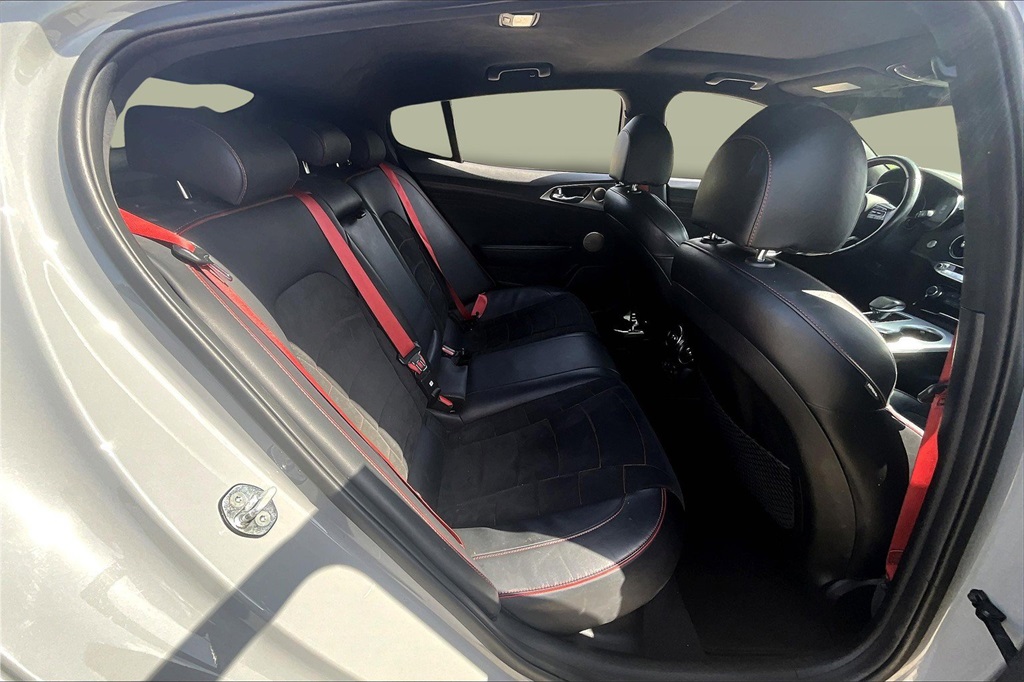 Vehicle image 14 of 36