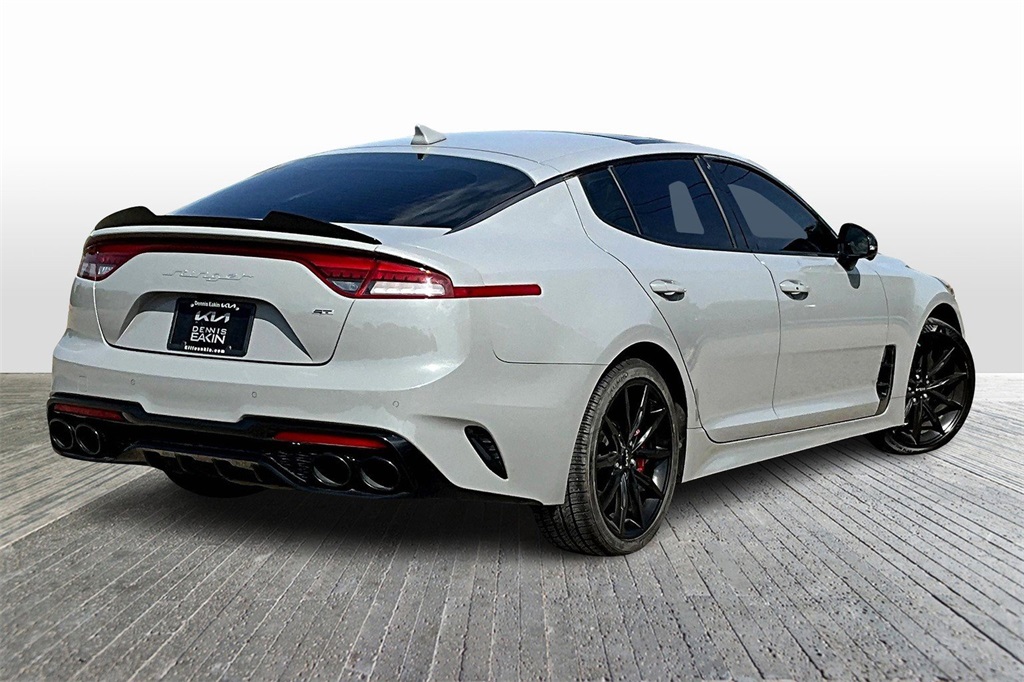 Vehicle image 4 of 36