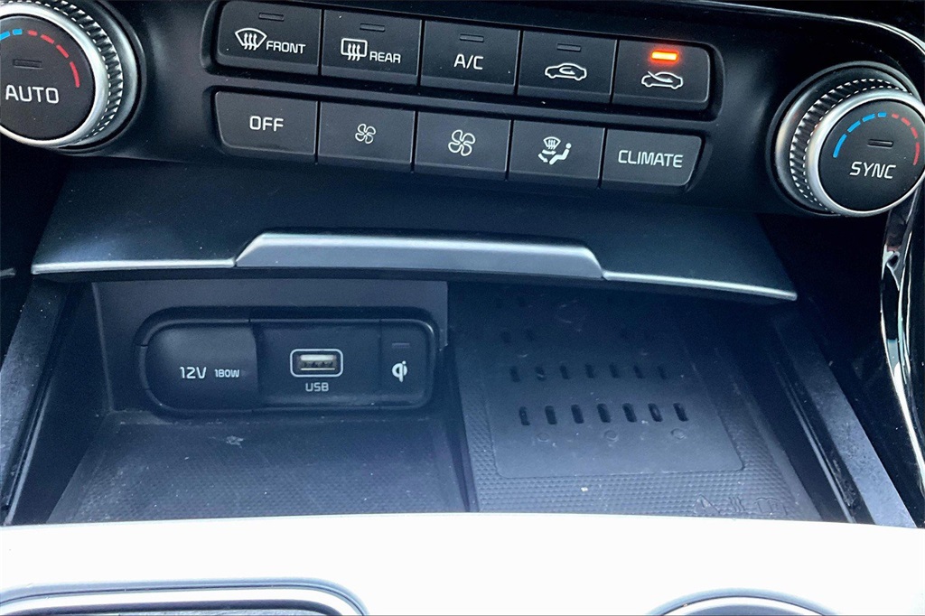 Vehicle image 35 of 36