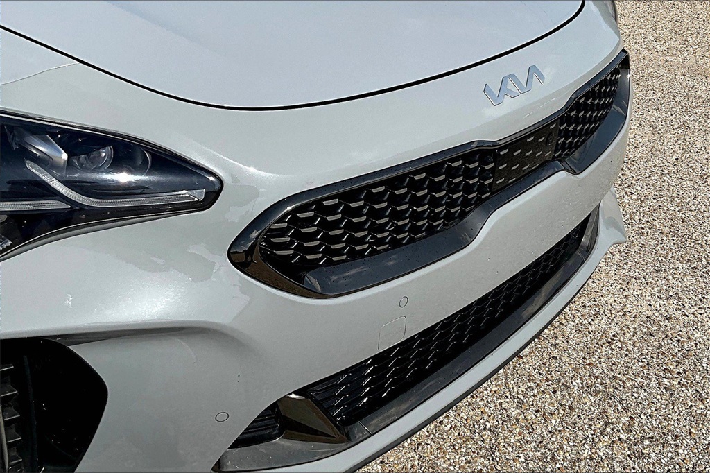 Vehicle image 29 of 36