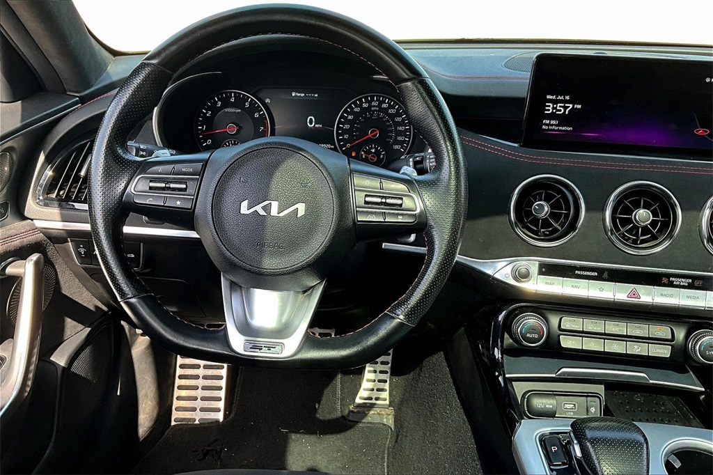 Vehicle image 16 of 36
