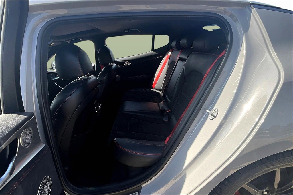 Vehicle image 13 of 36