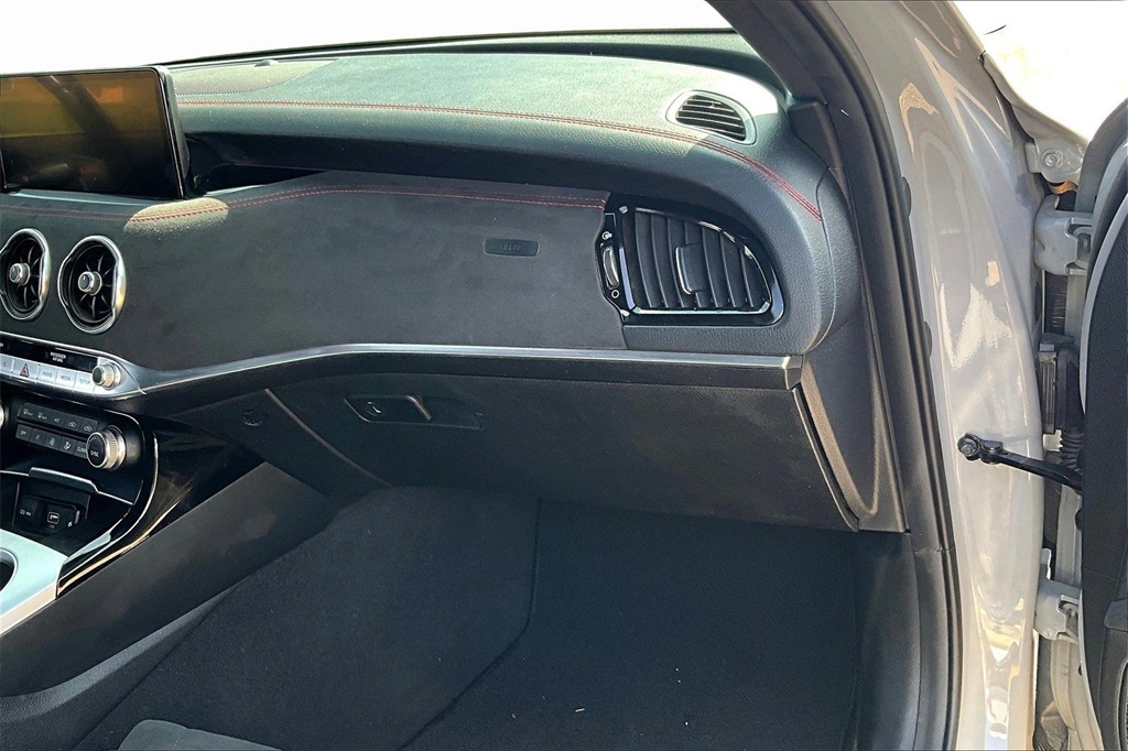 Vehicle image 10 of 36