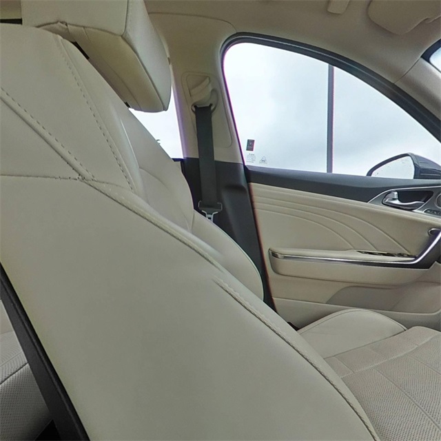 Vehicle image 29 of 29
