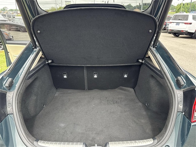 Vehicle image 10 of 29