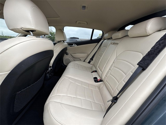 Vehicle image 9 of 29