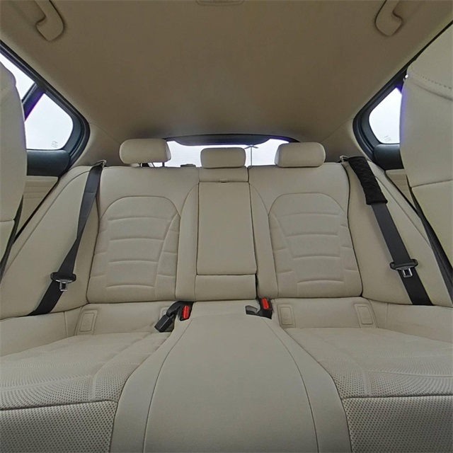 Vehicle image 28 of 29