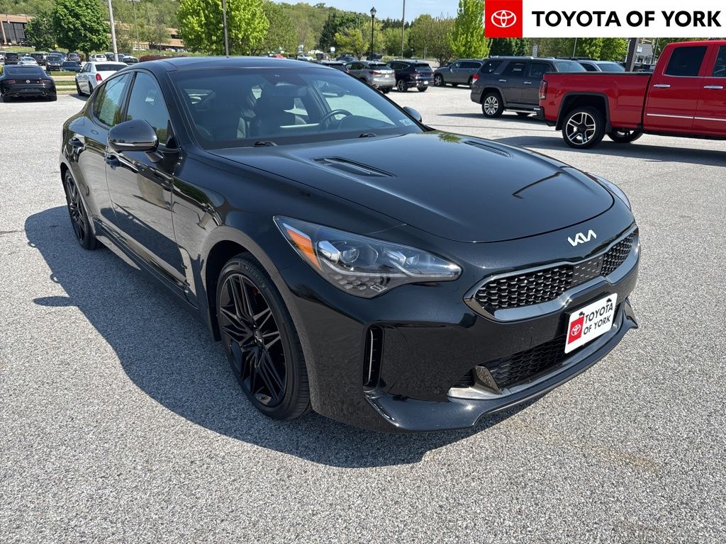 2023 Kia Stinger GT2 Image 2 of 33