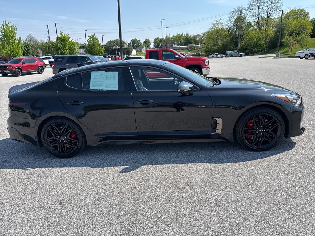 2023 Kia Stinger GT2 Image 3 of 33