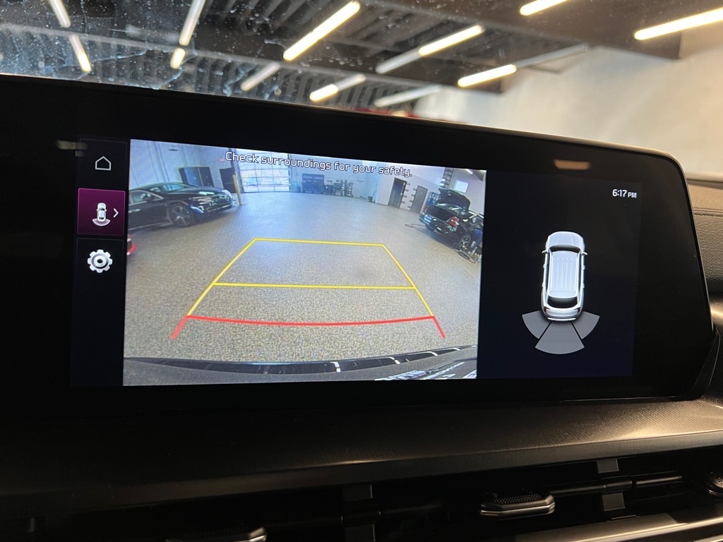 Vehicle image 20 of 26