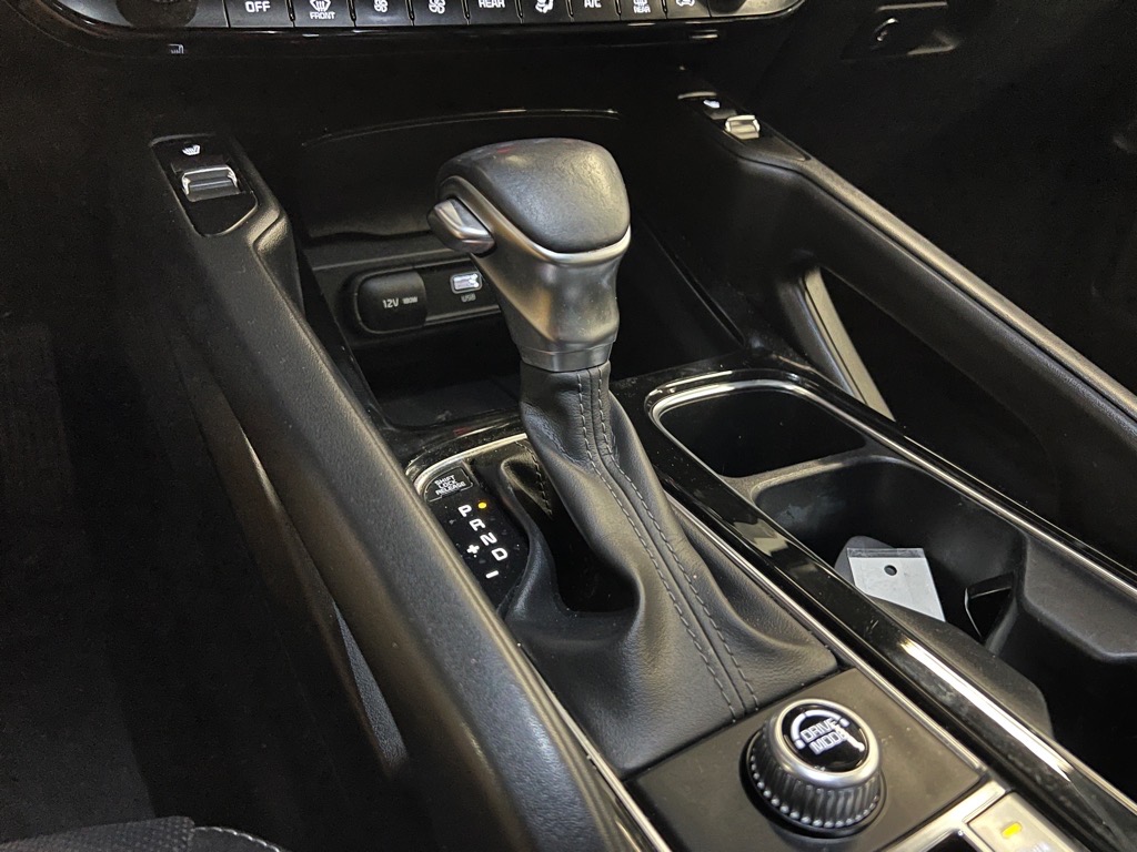 Vehicle image 23 of 26