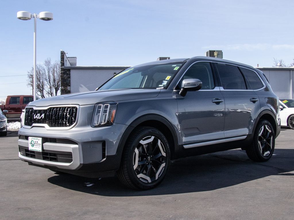 2023 Kia Telluride EX Image 1 of 26