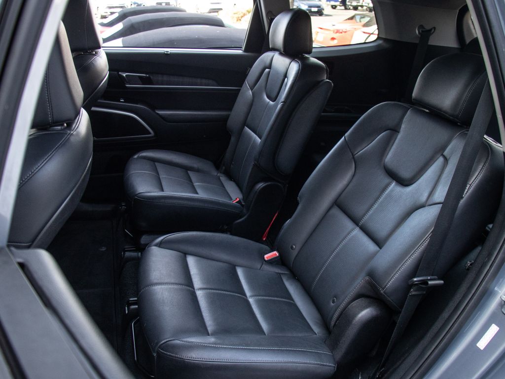 2023 Kia Telluride EX Image 10 of 26