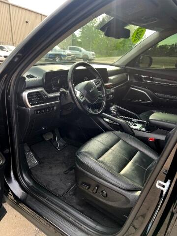 Vehicle image 9 of 34