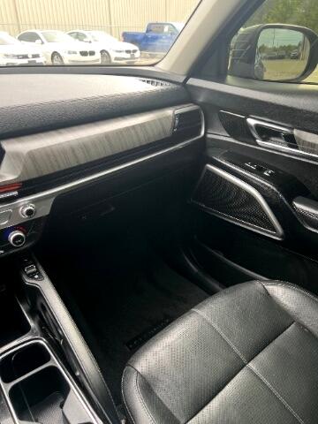 Vehicle image 23 of 34