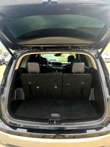 Vehicle image 8 of 34