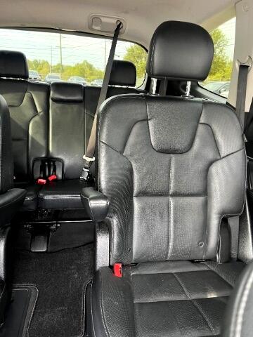 Vehicle image 26 of 34