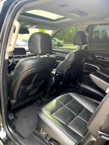 Vehicle image 28 of 34