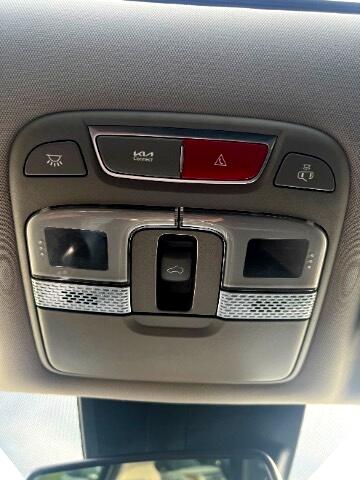 Vehicle image 24 of 34