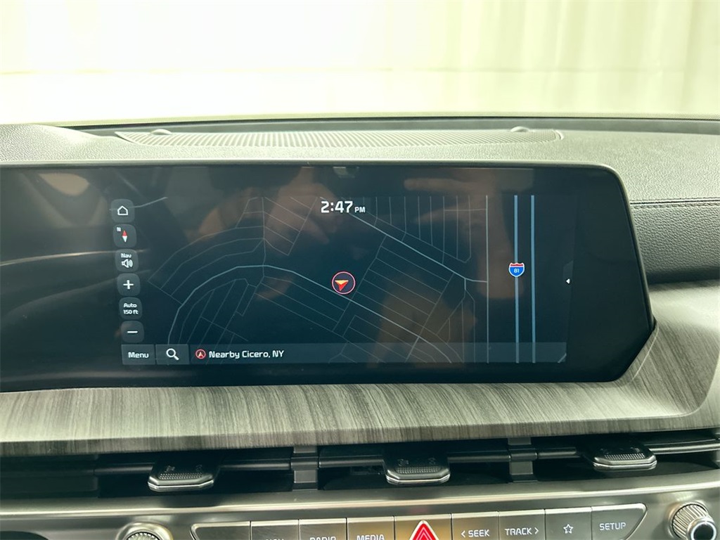 Vehicle image 16 of 26