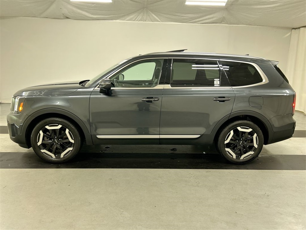 Vehicle image 6 of 26