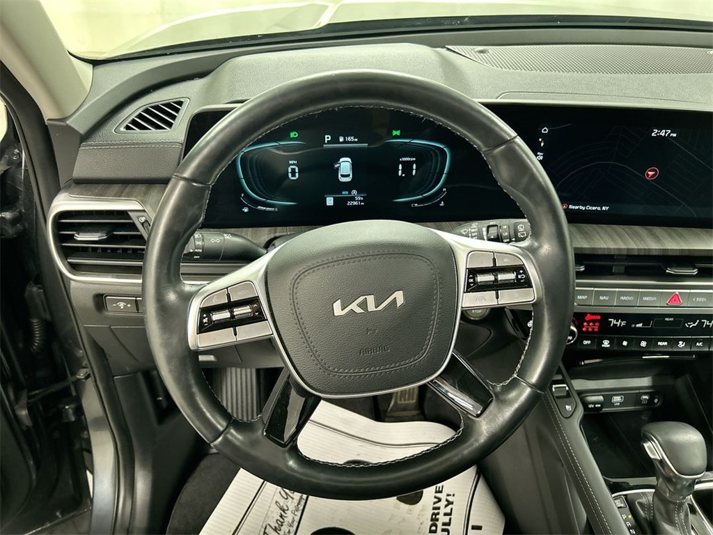 Vehicle image 7 of 26