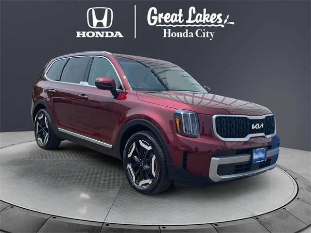 Vehicle image 3 of 15