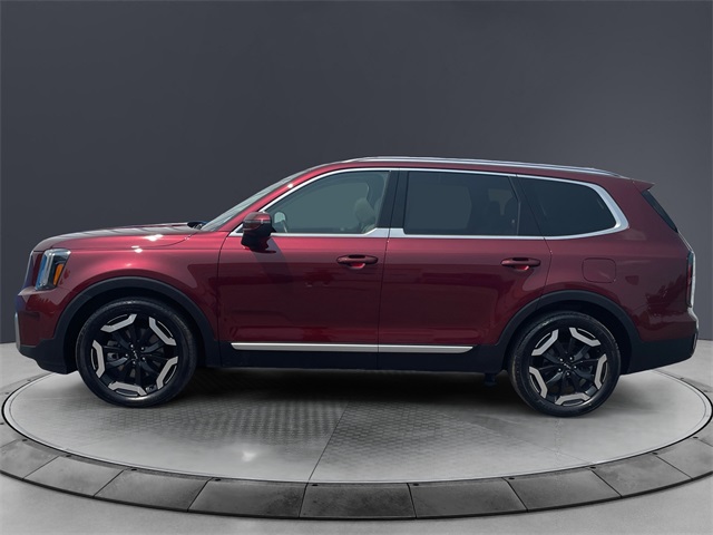 Vehicle image 8 of 15