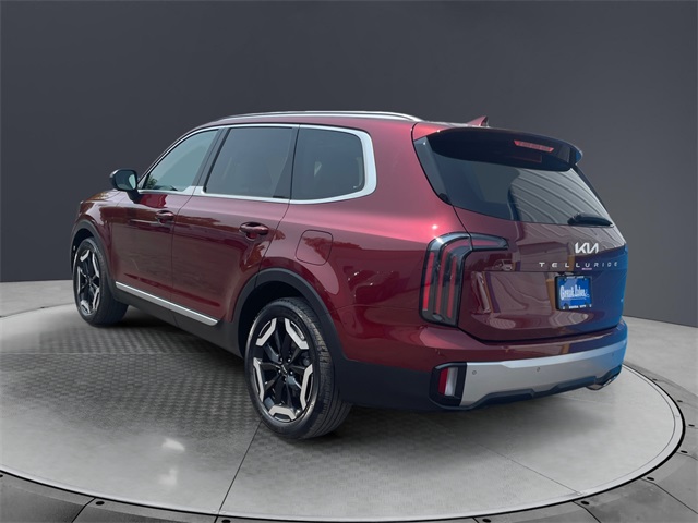 Vehicle image 7 of 15