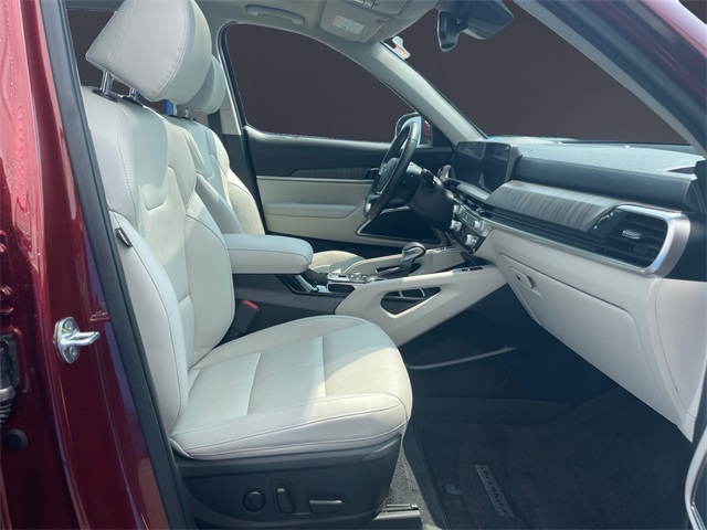 Vehicle image 15 of 15