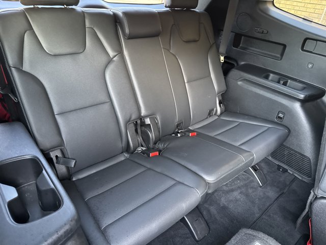 Vehicle image 23 of 44