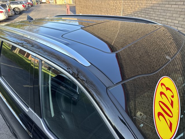 Vehicle image 13 of 44