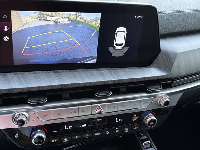 Vehicle image 36 of 44