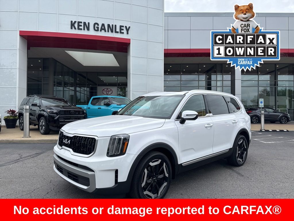 2023 Kia Telluride EX Image 2 of 49