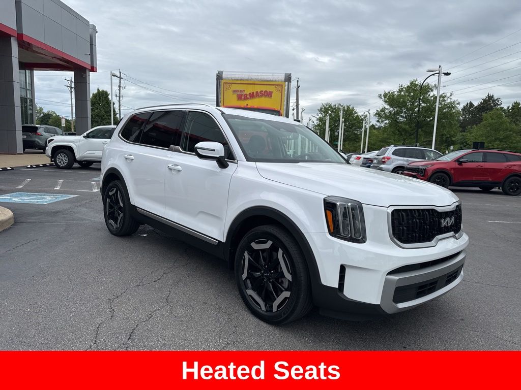 2023 Kia Telluride EX Image 1 of 49