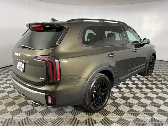 Vehicle image 5 of 33