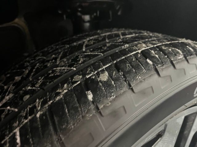 Vehicle image 28 of 30