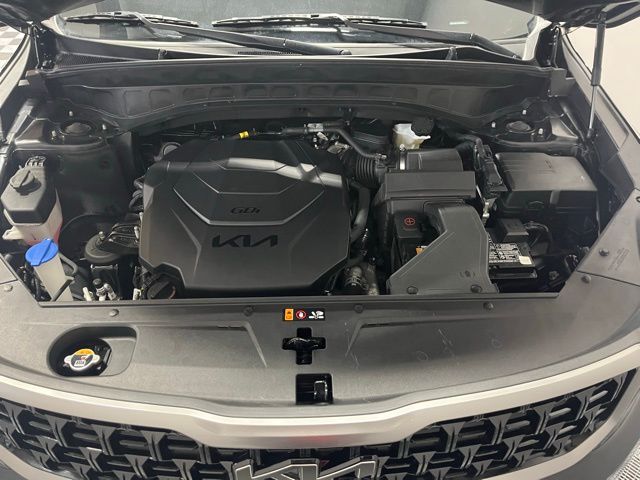 Vehicle image 22 of 30