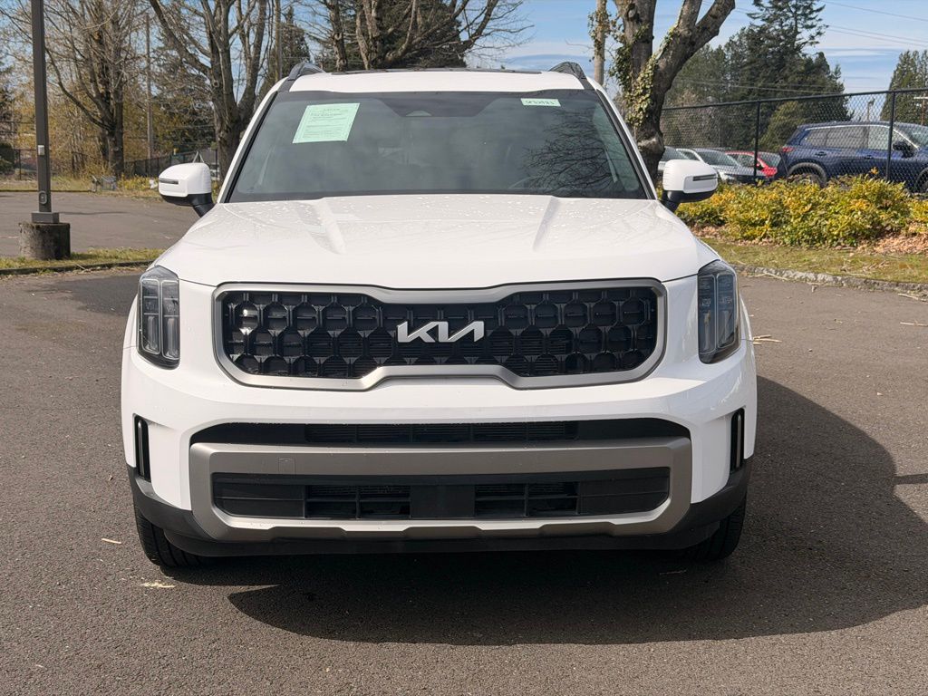 2023 Kia Telluride EX X-Line Image 2 of 42