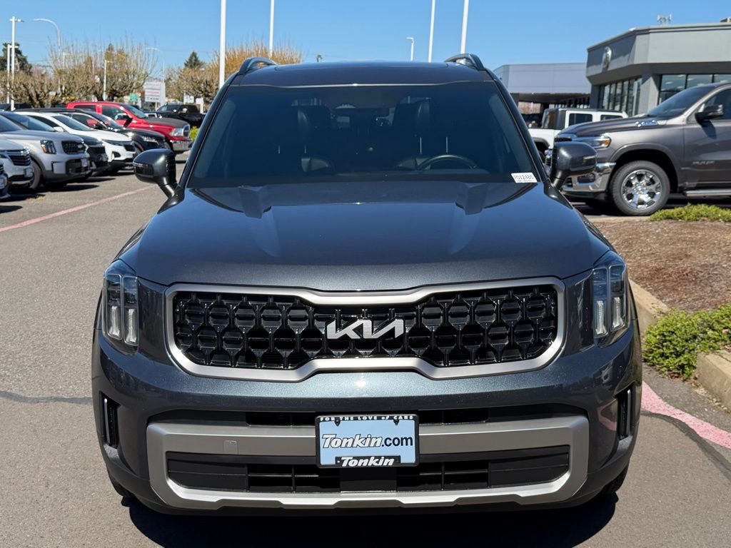 2023 Kia Telluride EX X-Line Image 2 of 33