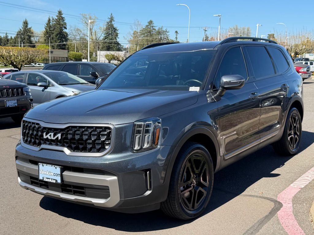 2023 Kia Telluride EX X-Line Image 1 of 33