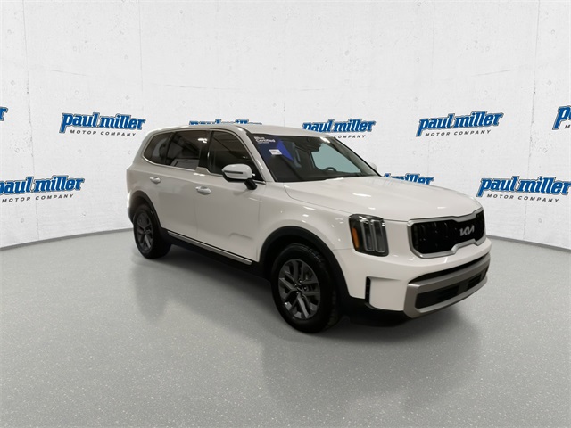 Vehicle image 4 of 29