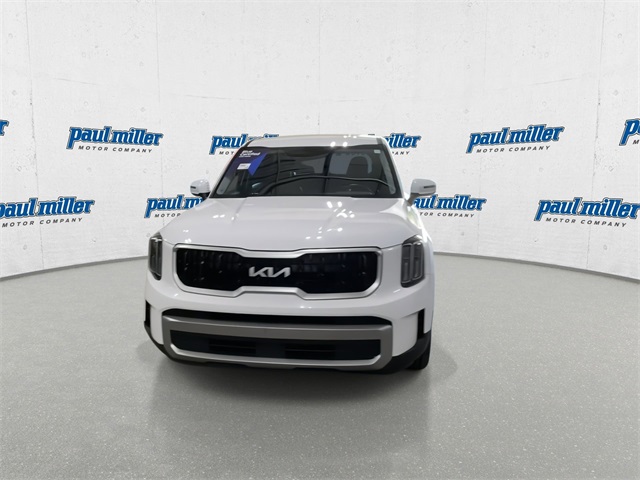 Vehicle image 3 of 29