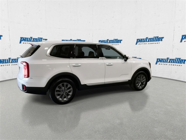Vehicle image 6 of 29